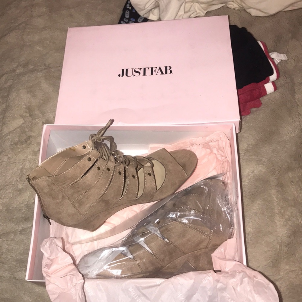 Brand new justfab wedges. New without box